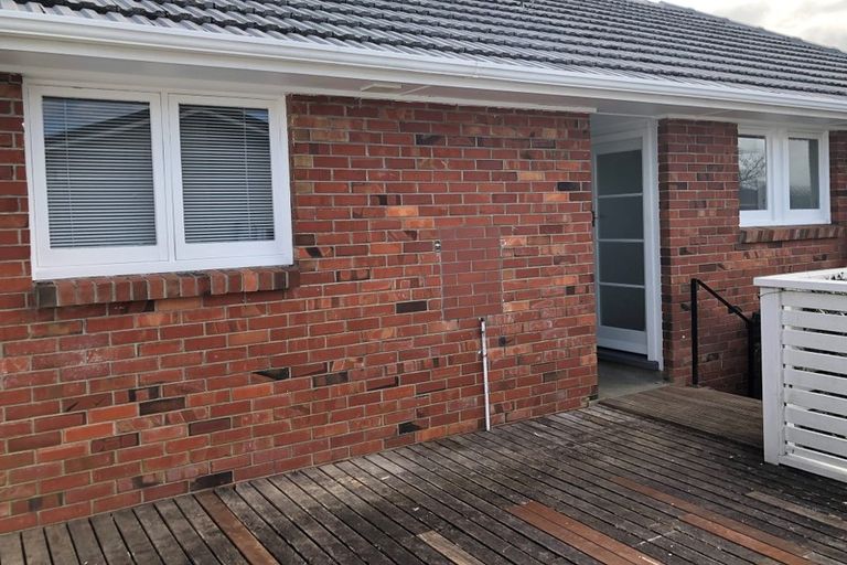 Photo of property in 22 Gossamer Drive, Pakuranga Heights, Auckland, 2010