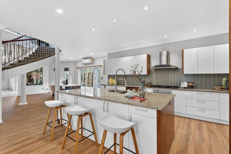 Photo of property in 38c Wicklam Lane, Greenhithe, Auckland, 0632