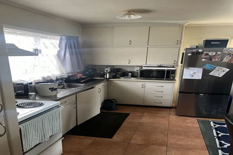 Photo of property in 2/164 Rangitoto Road, Papatoetoe, Auckland, 2025