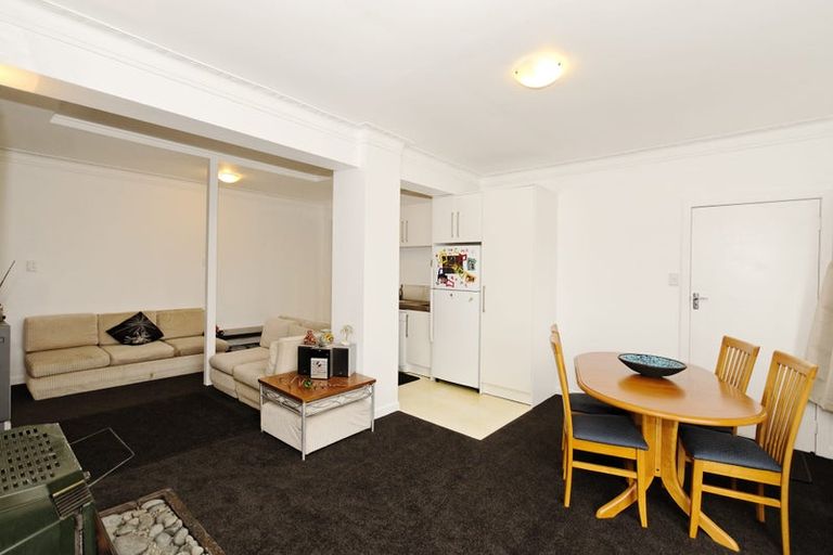 Photo of property in 11a Rangeview Road, Sunnyvale, Auckland, 0612