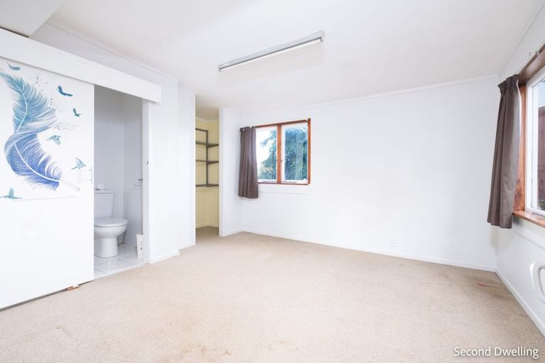 Photo of property in 116 Ennis Avenue, Pakuranga Heights, Auckland, 2010