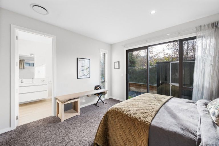 Photo of property in 6 Takahe Lane, Wanaka, 9305