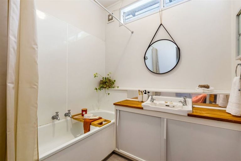 Photo of property in 120b Monarch Avenue, Hillcrest, Auckland, 0627