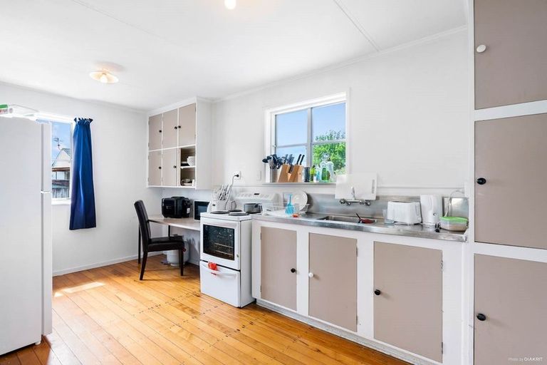 Photo of property in 2/10 Taka Street, Takanini, 2112