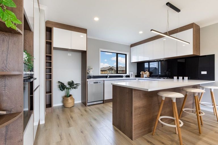 Photo of property in 15 Kereruu Street, Cambridge, 3434