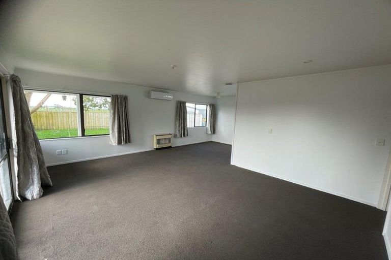 Photo of property in 17 Reeves Close, Fairview Downs, Hamilton, 3214