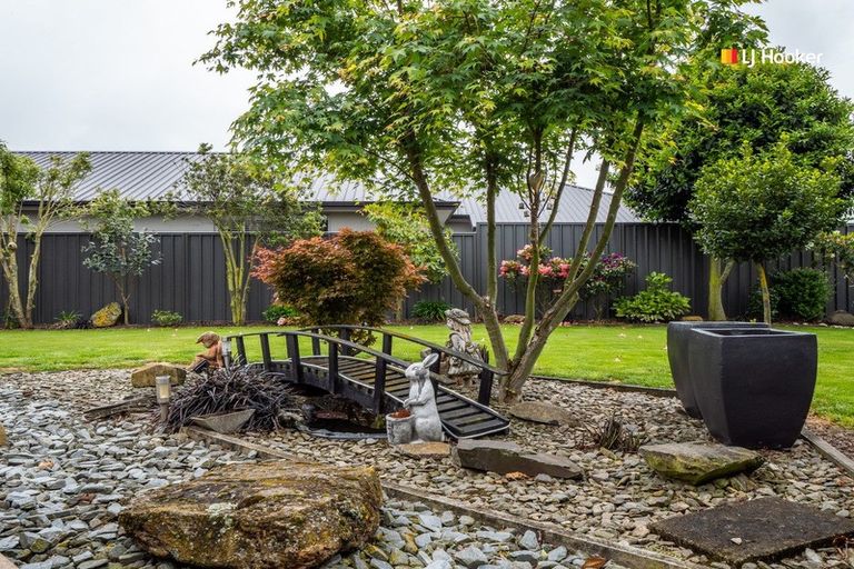 Photo of property in 22 William James Close, Mosgiel, 9024