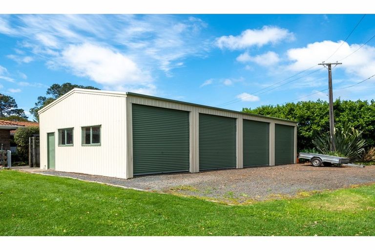 Photo of property in 14 Peters Lane, Taupaki, Henderson, 0782