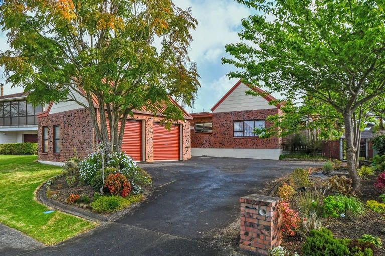 Photo of property in 38 Rushgreen Avenue, Pahurehure, Papakura, 2113