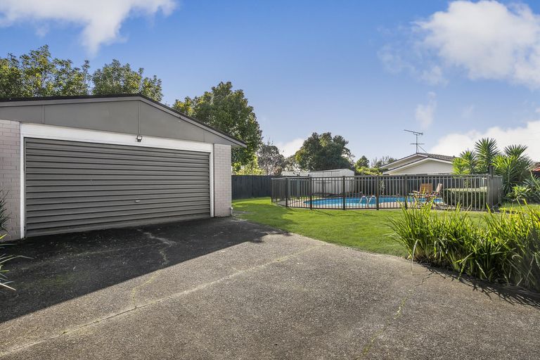 Photo of property in 17 Joyce Street, Pahurehure, Papakura, 2113