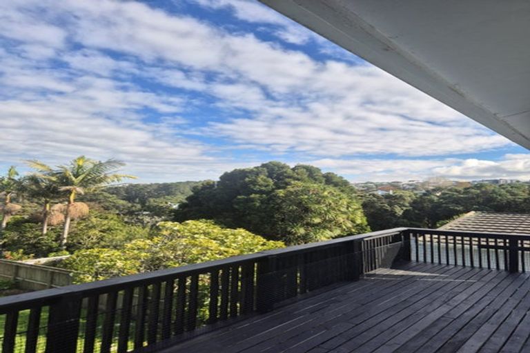 Photo of property in 24 Palmerston Road, Birkenhead, Auckland, 0626