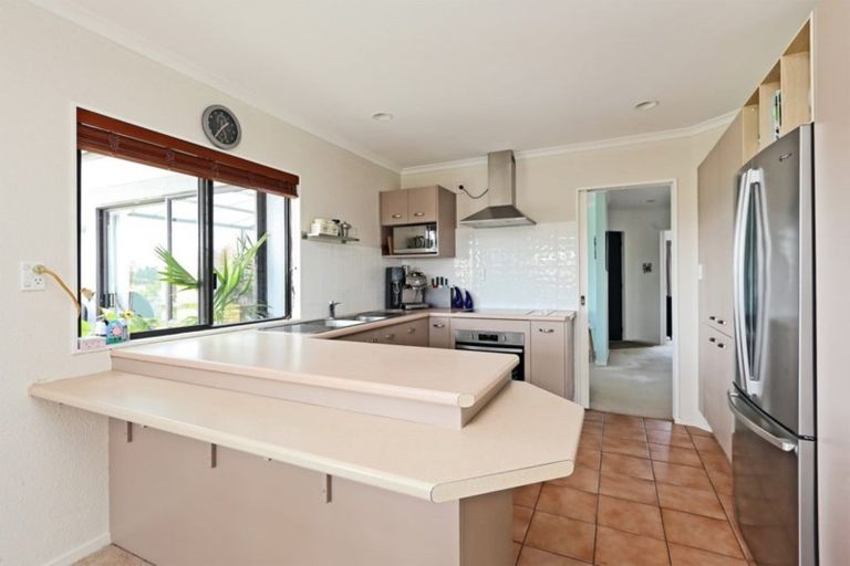 Photo of property in 72 Longview Road, Poraiti, Napier, 4182