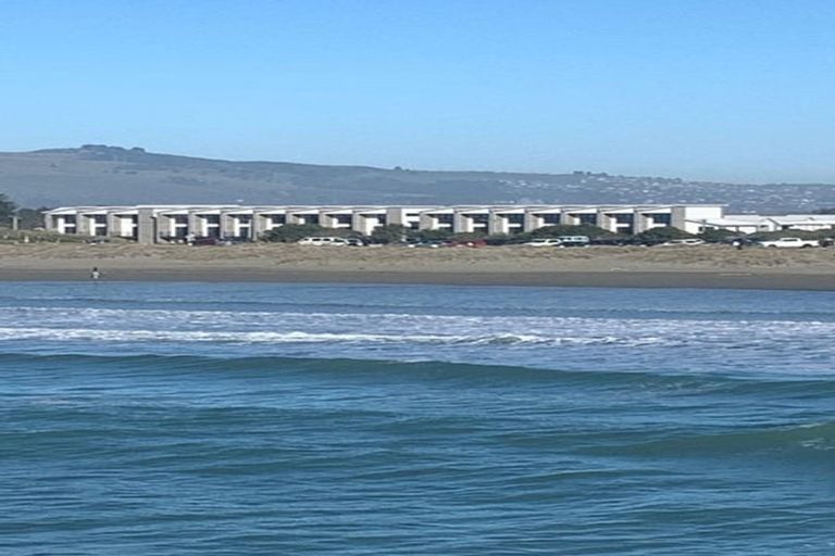 Photo of property in 6/231 Marine Parade, Seatoun, Wellington, 6022