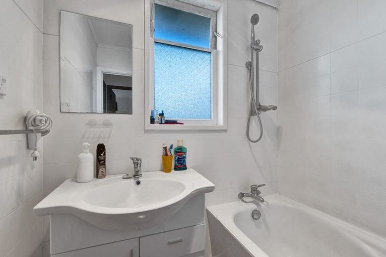 Photo of property in 9 Grey Street, Normanby, Hawera, 4614