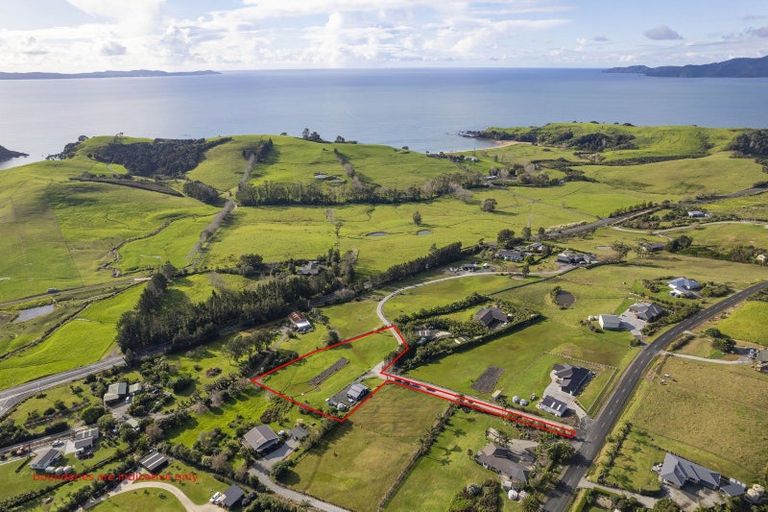 Photo of property in 16 Taipa View Road, Taipa, 0483