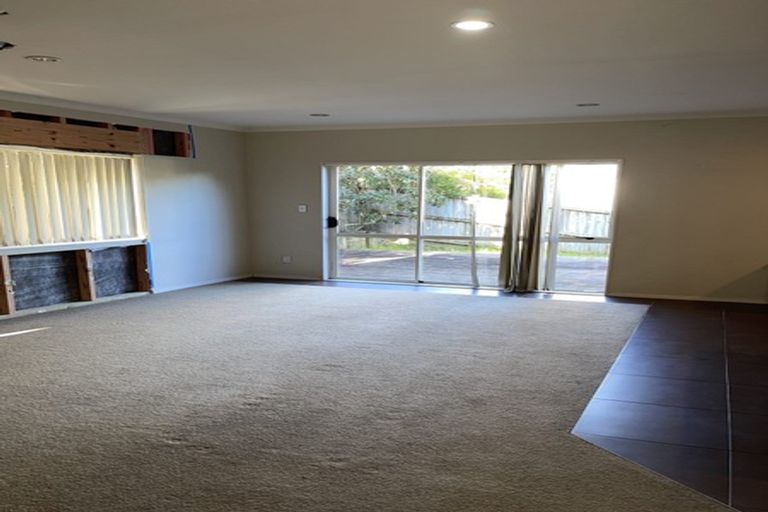 Photo of property in 44 Amaretto Avenue, Flat Bush, Auckland, 2019