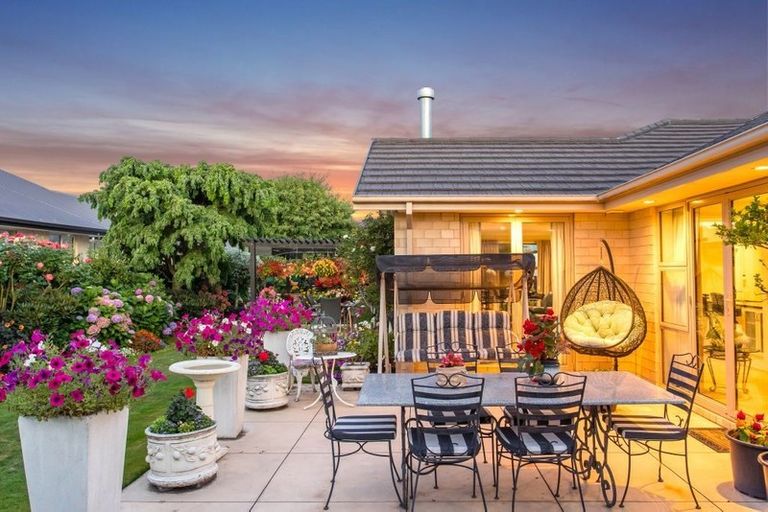 Photo of property in 32 Applefield Court, Northwood, Christchurch, 8051