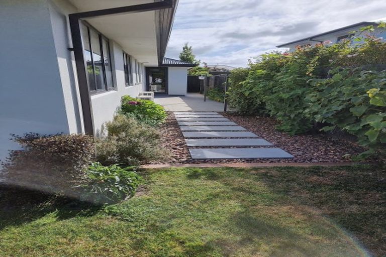 Photo of property in 74 Bradwell Crescent, Halswell, Christchurch, 8025