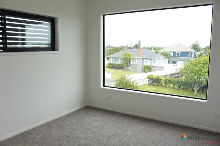 Photo of property in 9b Coates Road, Papatoetoe, Auckland, 2025