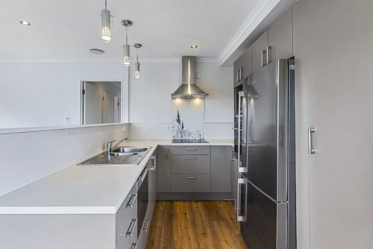 Photo of property in 36 Brian Crescent, Stanmore Bay, Whangaparaoa, 0932