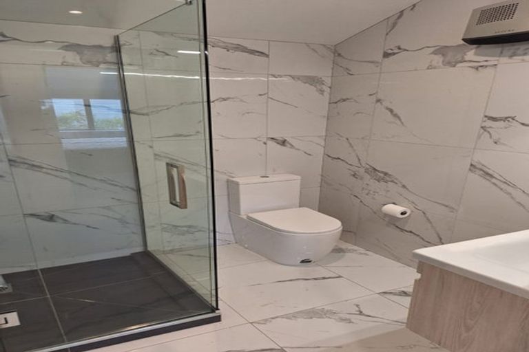 Photo of property in 1/52 Fendalton Road, Fendalton, Christchurch, 8014