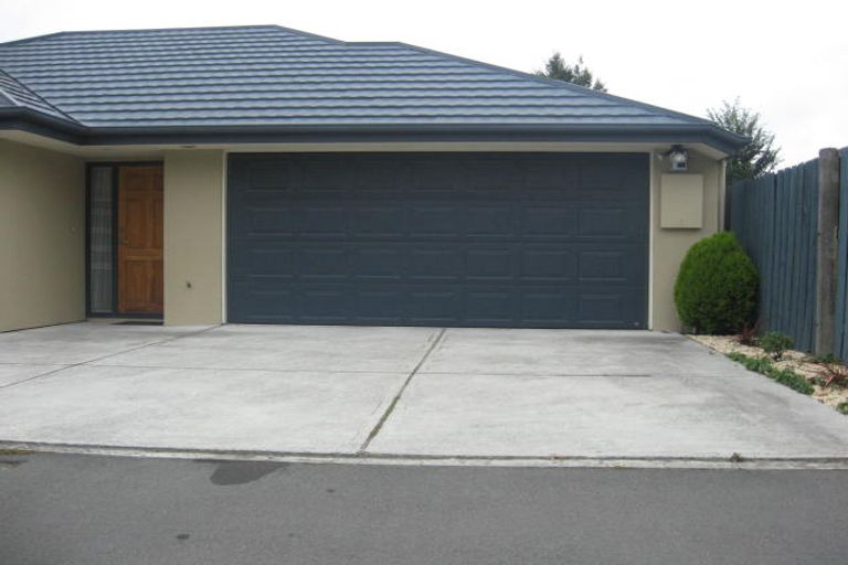Photo of property in 30 Peer Street, Upper Riccarton, Christchurch, 8041