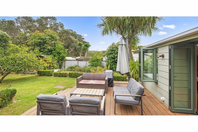 Photo of property in 400 Leigh Road, Whangateau, Warkworth, 0985