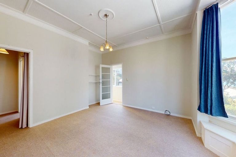 Photo of property in 3-5 Knoll Street, Island Bay, Wellington, 6023