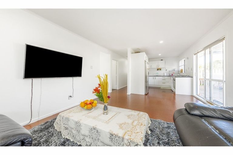 Photo of property in 5 Waimate Street, Otara, Auckland, 2023