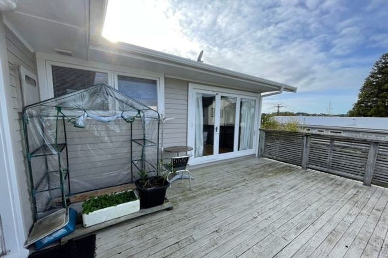 Photo of property in 67 Sycamore Drive, Sunnynook, Auckland, 0620