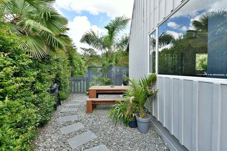 Photo of property in 53 Springs Road, Parakai, 0830