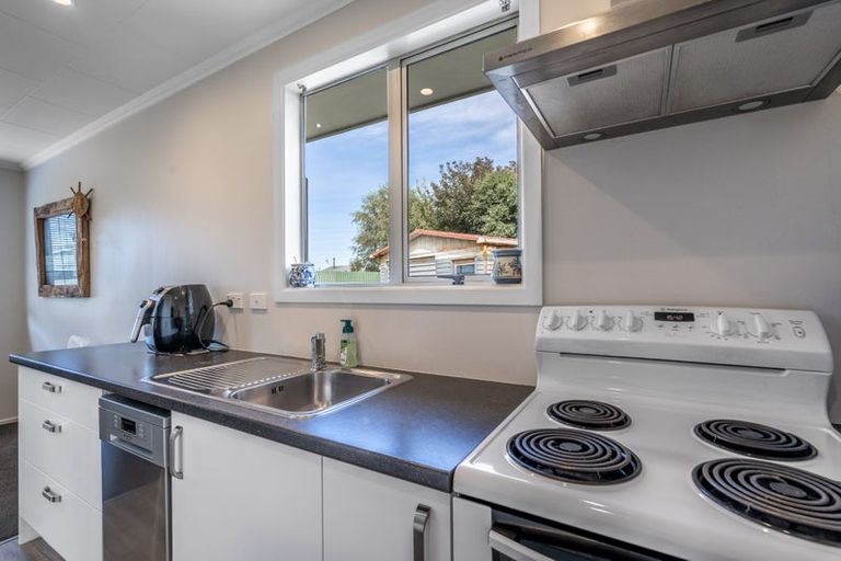 Photo of property in 114 Dunbeath Crescent, Kew, Invercargill, 9812