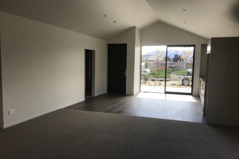 Photo of property in 35 Glen Dene Crescent, Wanaka, 9305