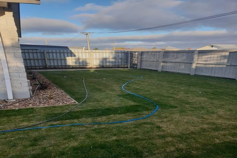 Photo of property in 11 Factory Road, Belfast, Christchurch, 8051