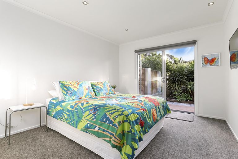 Photo of property in 39 Tawini Road, Titirangi, Auckland, 0604