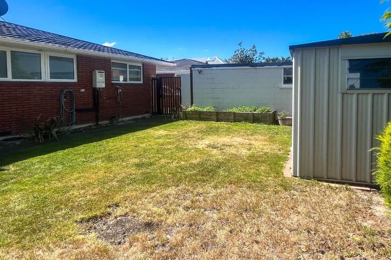 Photo of property in 2/186 Blighs Road, Strowan, Christchurch, 8052