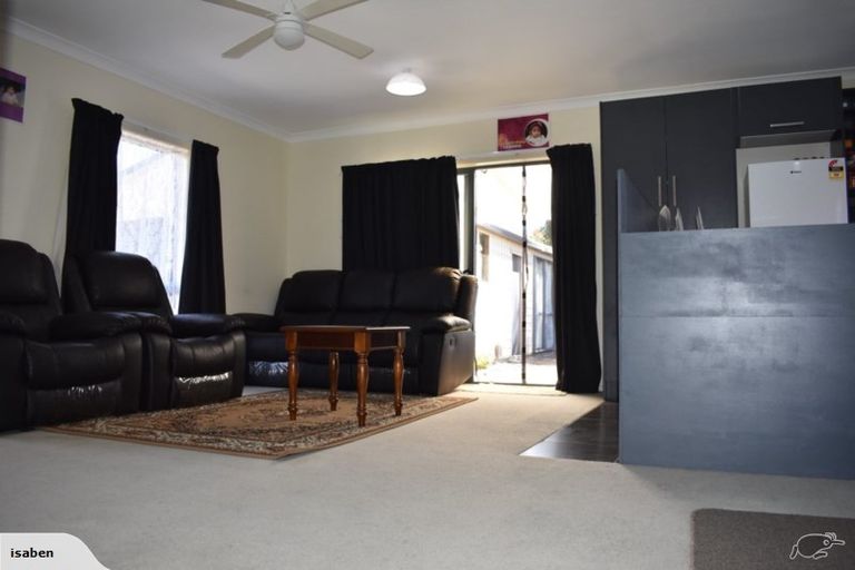 Photo of property in 8 Harvard Court, Melville, Hamilton, 3206