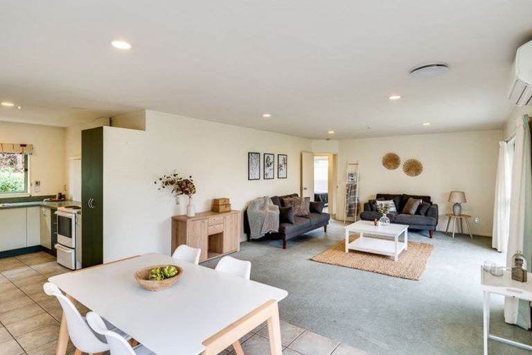 Photo of property in 8a Surrey Street, Taradale, Napier, 4112