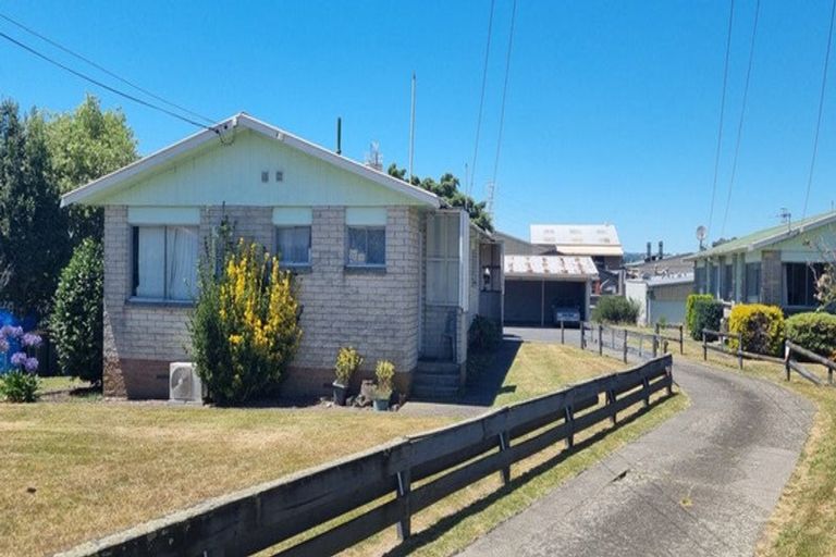 Photo of property in 25a Euan Street, Mangakakahi, Rotorua, 3015