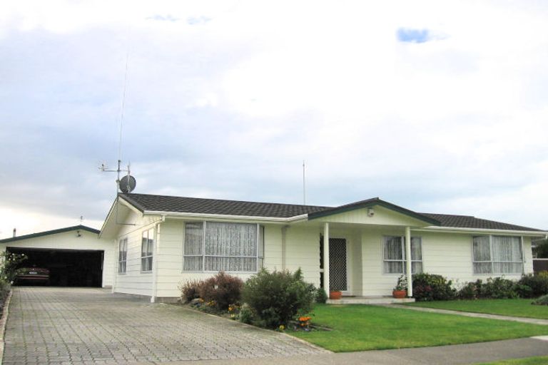 Photo of property in 38 Glamorgan Avenue, Tamatea, Napier, 4112