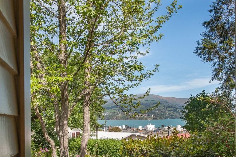 Photo of property in 24a Voelas Road, Lyttelton, 8082