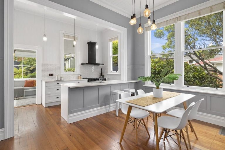 Photo of property in 91 Tomahawk Road, Andersons Bay, Dunedin, 9013