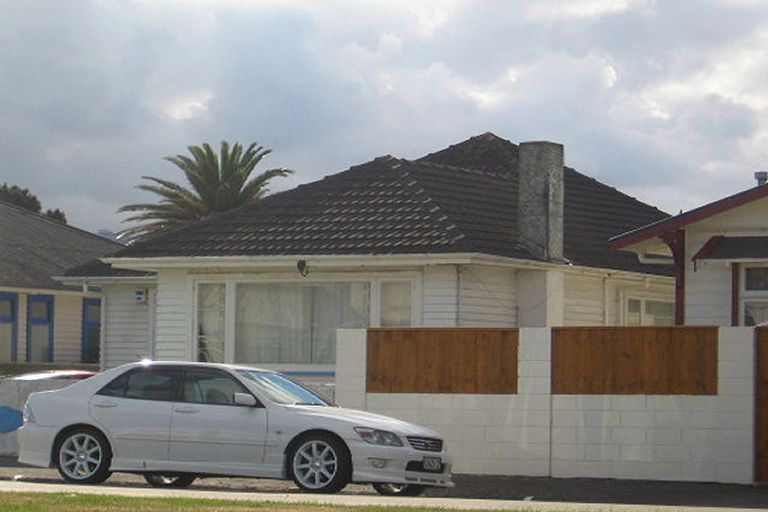 Photo of property in 27 Waione Street, Petone, Lower Hutt, 5012