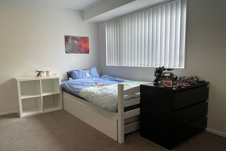 Photo of property in 17 Meteor Place, Schnapper Rock, Auckland, 0632