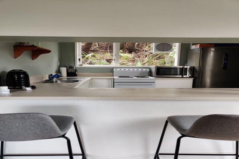 Photo of property in 4 Chancellor Way, Crofton Downs, Wellington, 6035