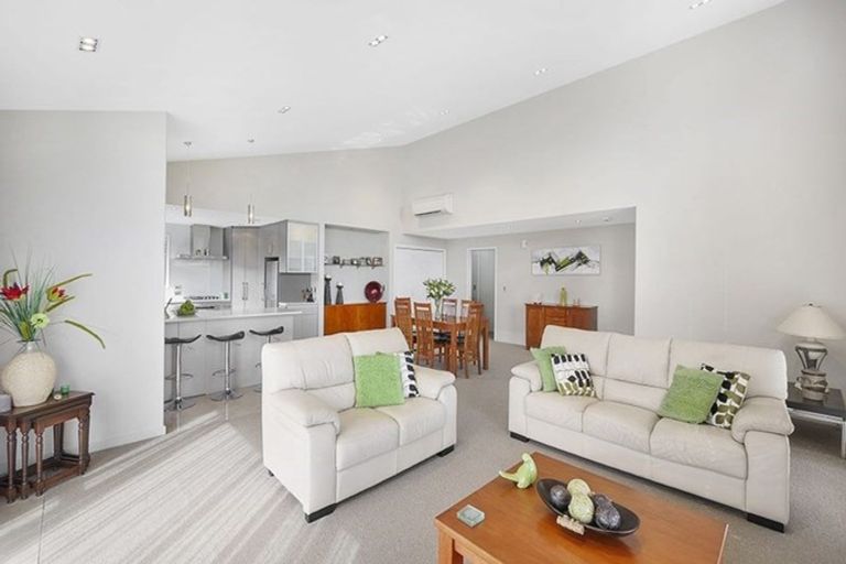 Photo of property in 44 Lamorna Road, Parklands, Christchurch, 8083