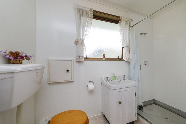 Photo of property in 36 Puketotara Road, Rangiotu, Palmerston North, 4477