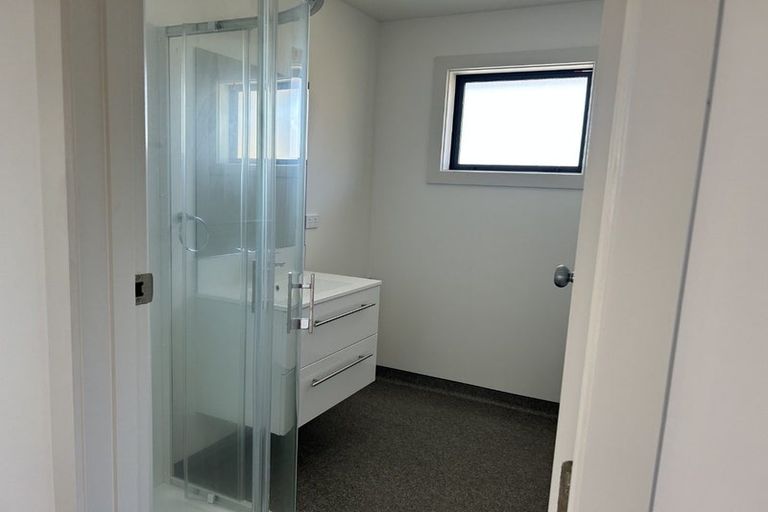 Photo of property in 2/7 Division Street, Riccarton, Christchurch, 8041