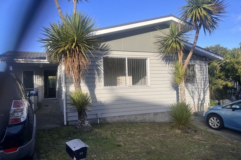 Photo of property in 32 Thurleigh Grove, Karori, Wellington, 6012