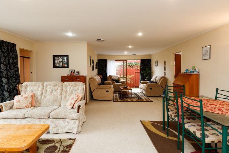 Photo of property in 5 Hill Court, Awapuni, Palmerston North, 4412
